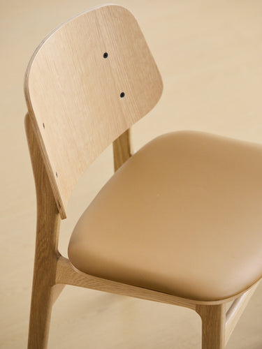Italian Minimalist Solid Wood Dining Chair Danish Designer Nordic Armless Home Soft Padded Tea Chair inner - kecy - DchairMUTUKISPACE