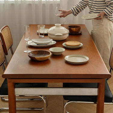 Elegant Cherry Wood Dining Table - Perfect for Stylish Gatherings fpmxm - 2770MUTUKISPACE