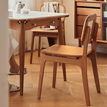Elegant Cherry Wood Chair with Natural Rattan Accent fyg - 661MUTUKISPACE
