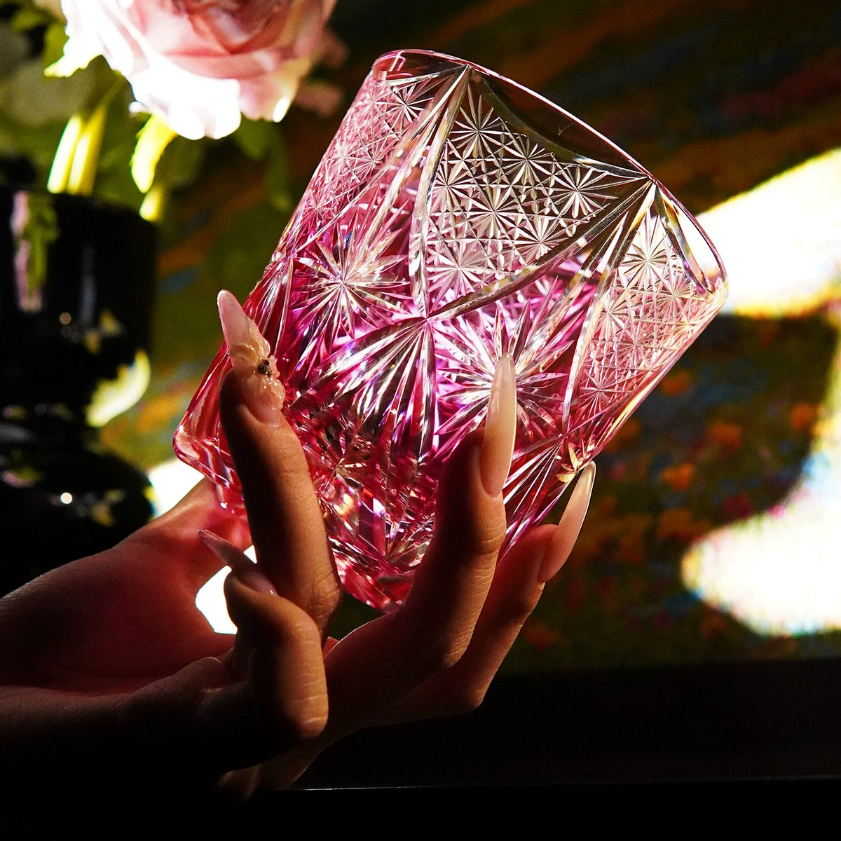 Crimson Starburst Whiskey Glass - Detail 4