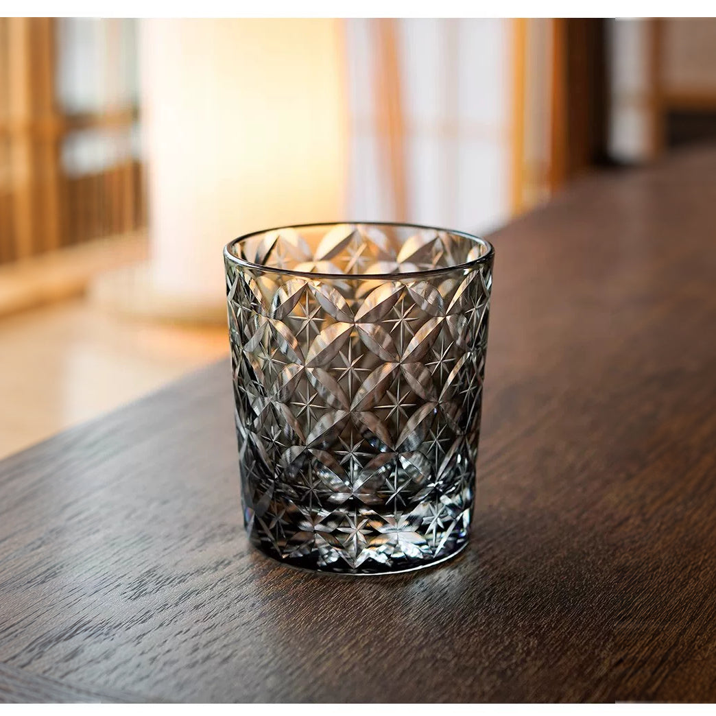 Kaleidoscope Patterned Whiskey Glass - Detail 3