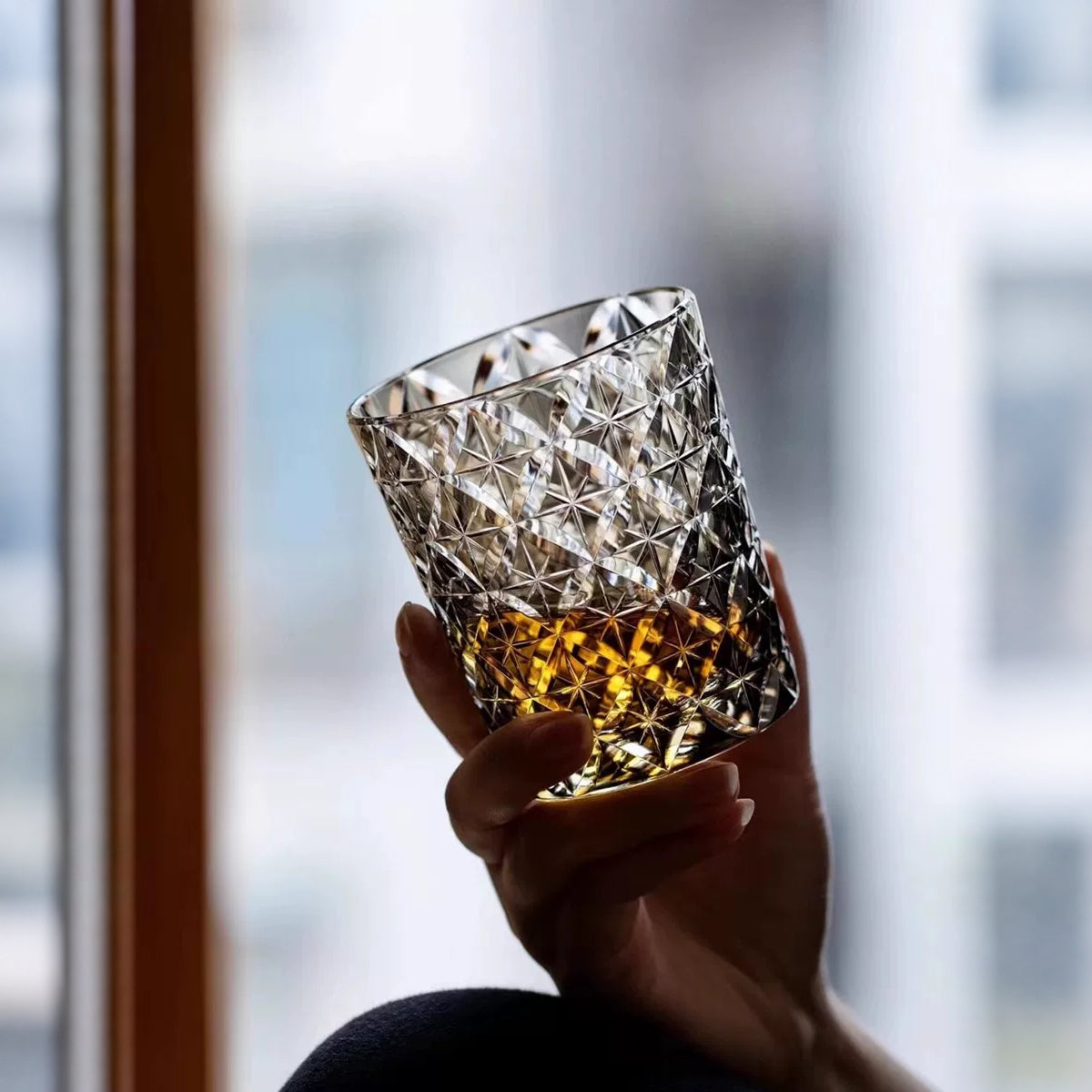 Kaleidoscope Patterned Whiskey Glass - Detail 4