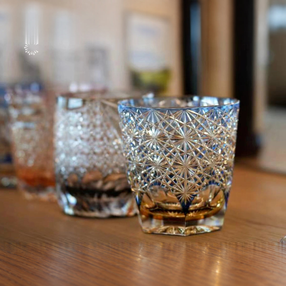 Daisy Patterned Whiskey Glass - Detail 2