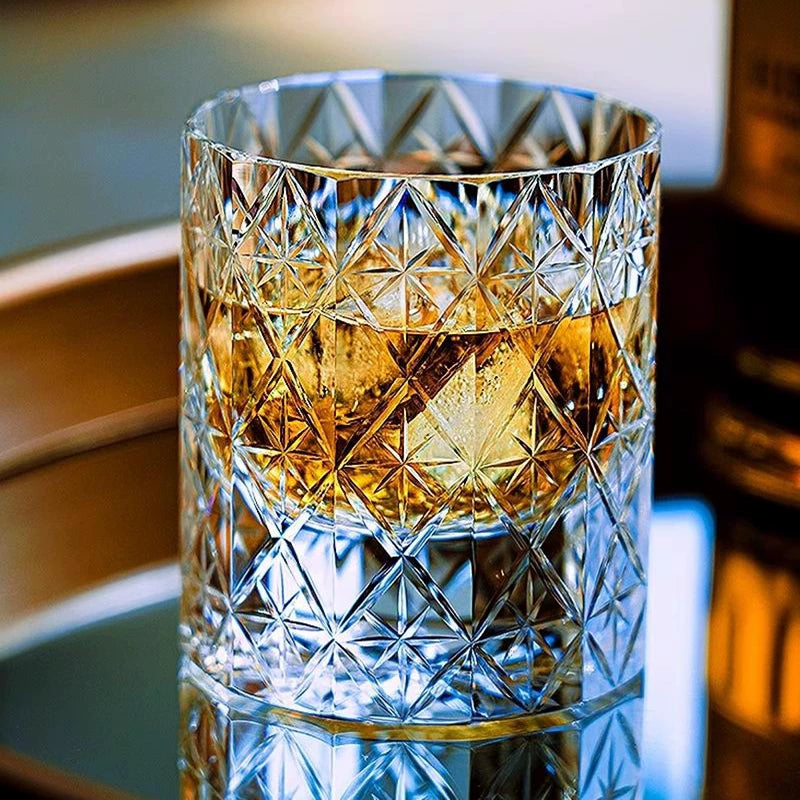 Stellar Faceted Whiskey Glass - Detail 3