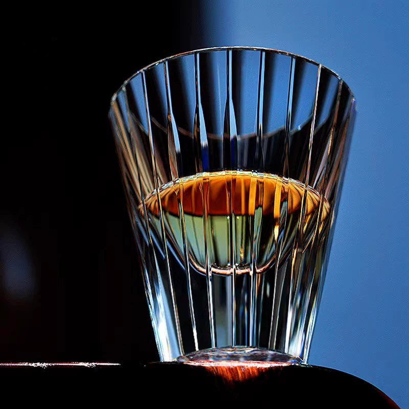 Halo Tapered Whiskey Glass - Detail 3