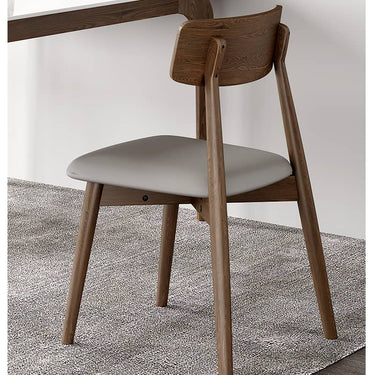 Light Gray Oak Chair with Scratch - Resistant Upholstery hagst - 332MUTUKISPACE